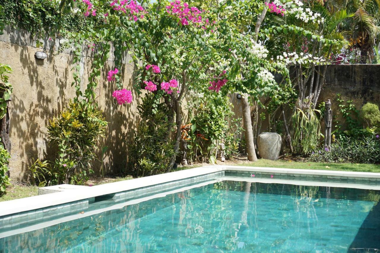 Villa Jalun Seminyak Esterno foto