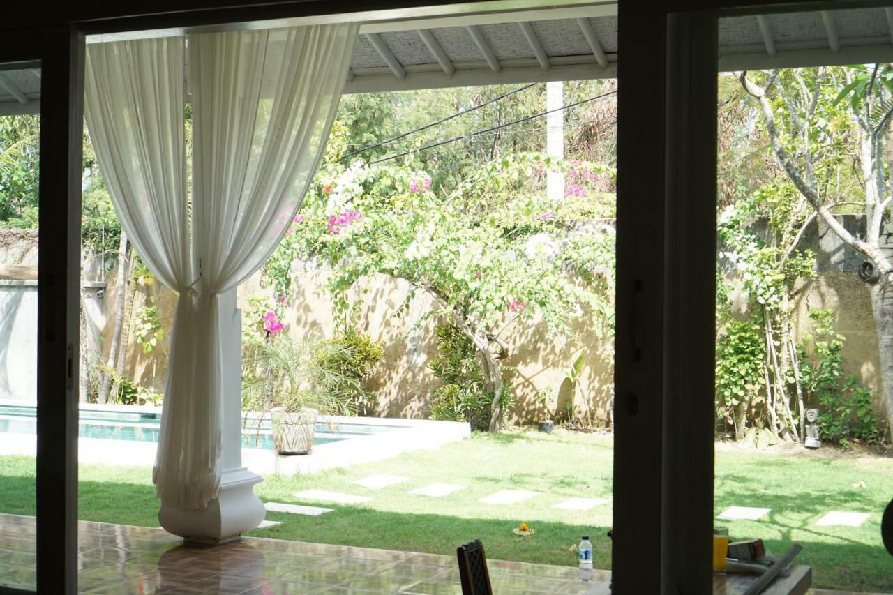 Villa Jalun Seminyak Esterno foto