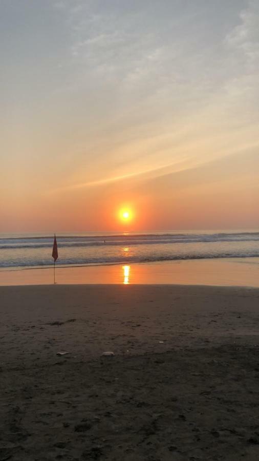 Villa Jalun Seminyak Esterno foto